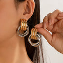 Brinco Moderno Trend Maximalista com Mix de Banhos