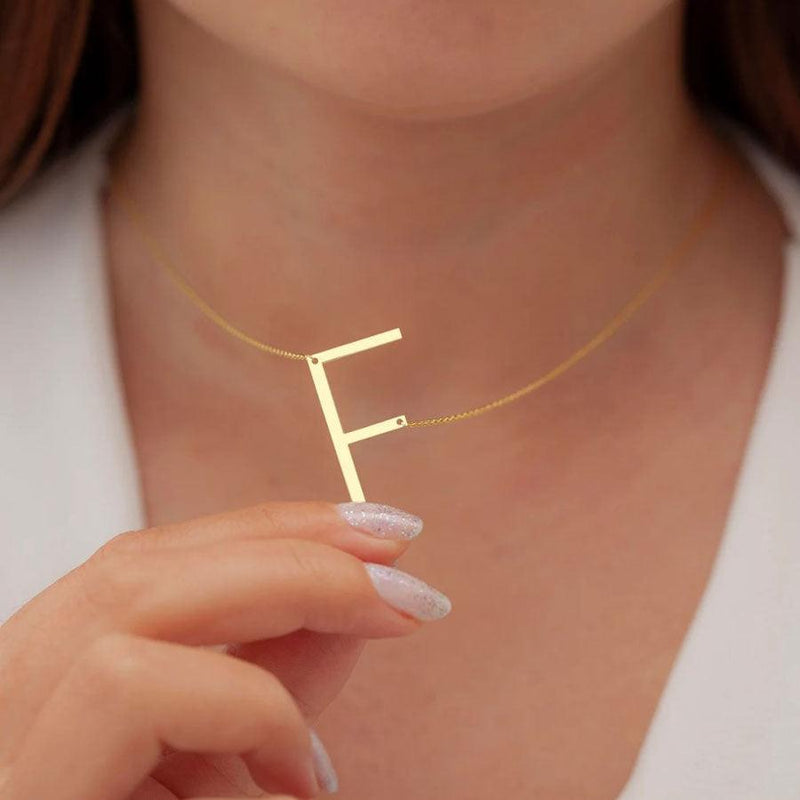 Colar com Letra Inicial Maximalista Banhado a Ouro 18K