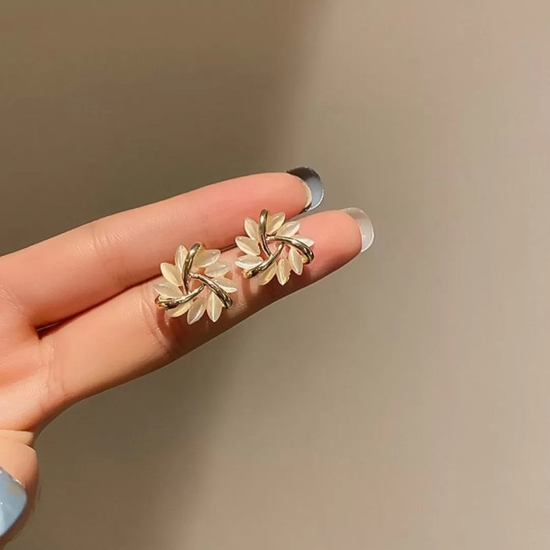 Brinco de Flor Elegante