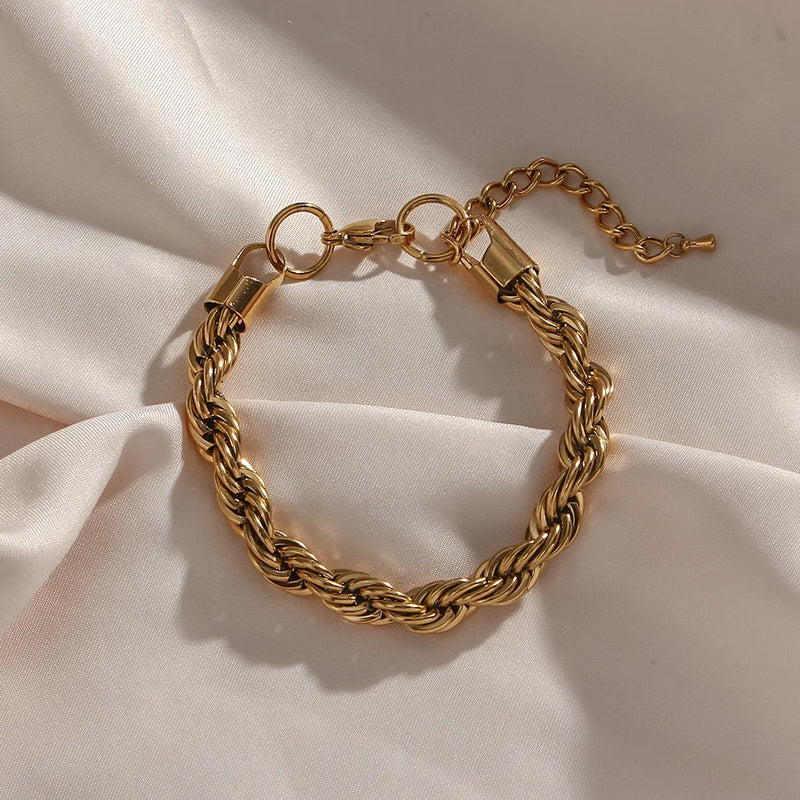 Pulseira Torcida Robusta Banhada a Ouro 18K