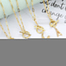 Colar de Letra Inicial com Corrente elos banhado a ouro 18K