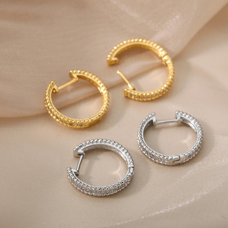 Brinco Argola Cravejada com Zircônias