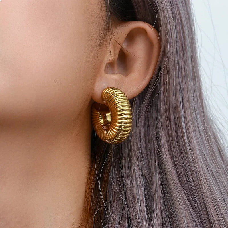 Brinco Argola Caracol Banhado a Ouro 18K
