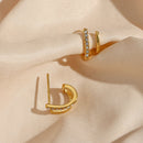 Brinco Filete Duplo com zircônias Banhado a Ouro 18K