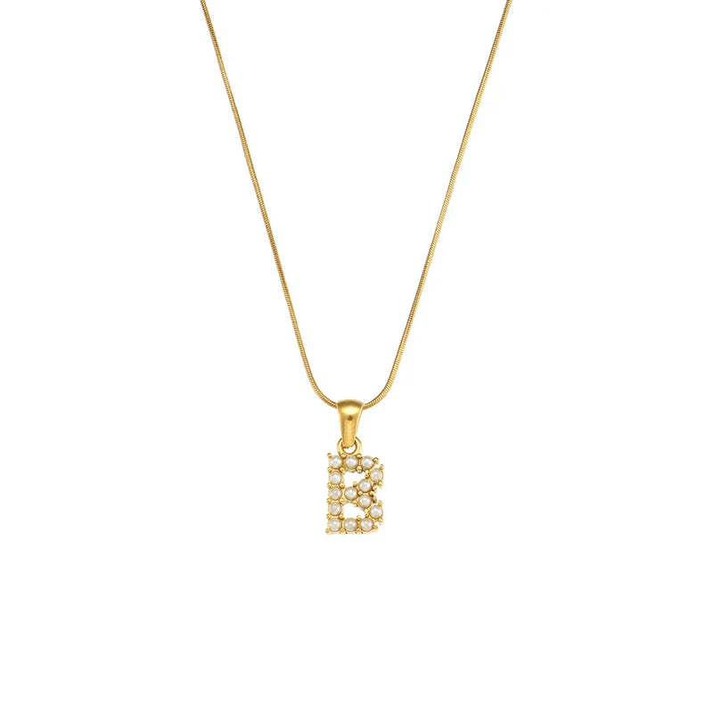 Colar Letra Inicial com Pérolas Banhado a Ouro 18K