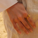 Anel Orgânico Alberta banhado a Ouro 18K