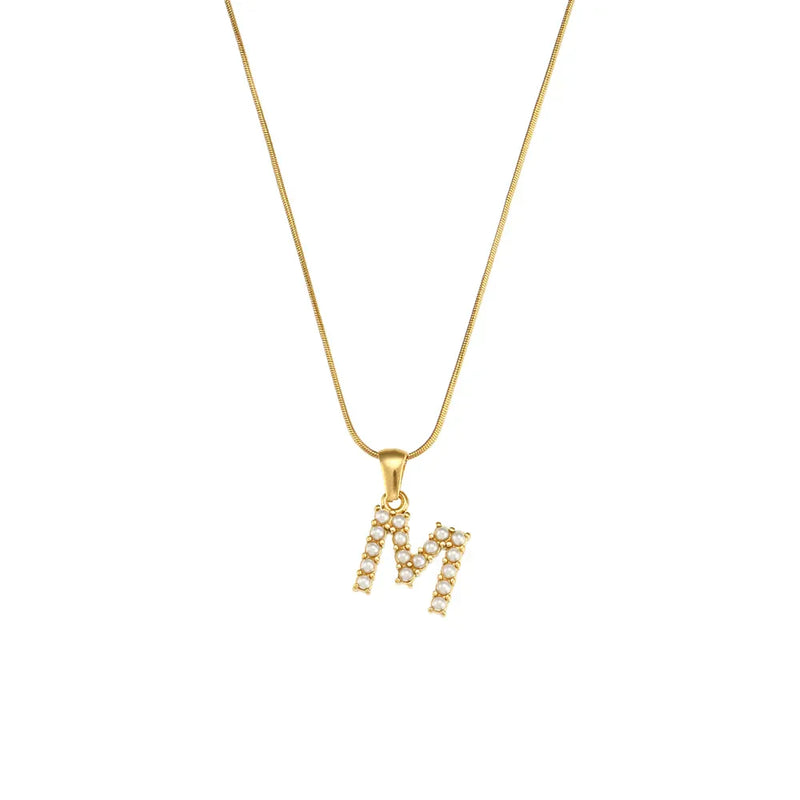 Colar Letra Inicial com Pérolas Banhado a Ouro 18K