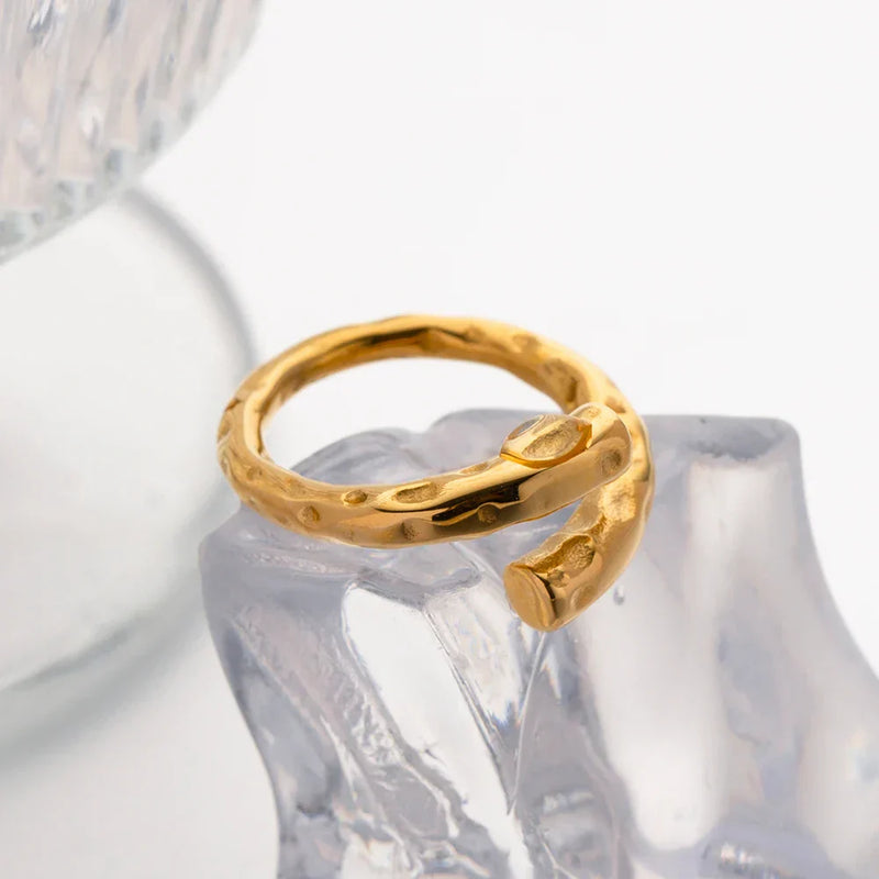 Anel Orgânico Alberta banhado a Ouro 18K