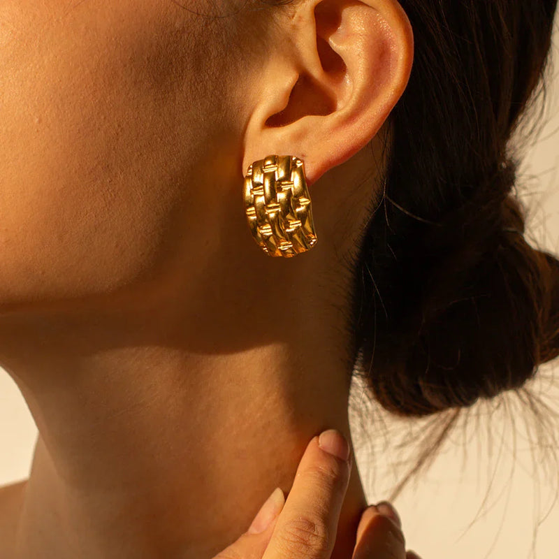Brinco Tijolinhos Banhado a Ouro 18K