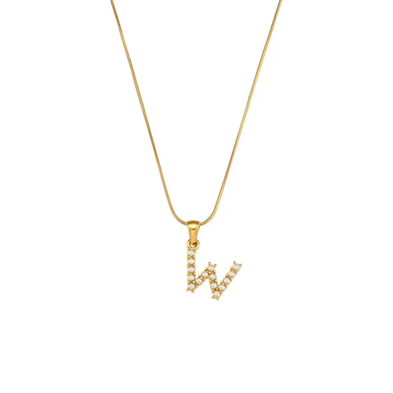 Colar Letra Inicial com Pérolas Banhado a Ouro 18K