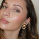 Brinco Moderno Trend Maximalista com Mix de Banhos