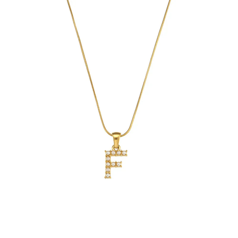 Colar Letra Inicial com Pérolas Banhado a Ouro 18K