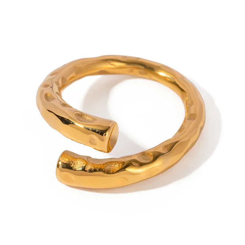 Anel Orgânico Alberta banhado a Ouro 18K