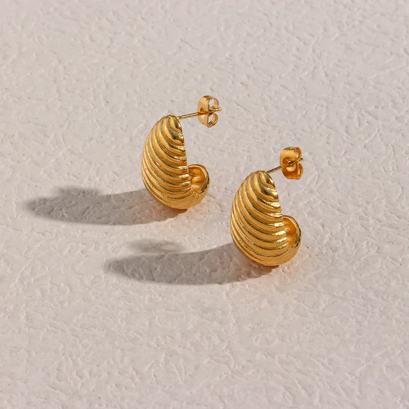 Brinco Croissant Banhado a Ouro 18k