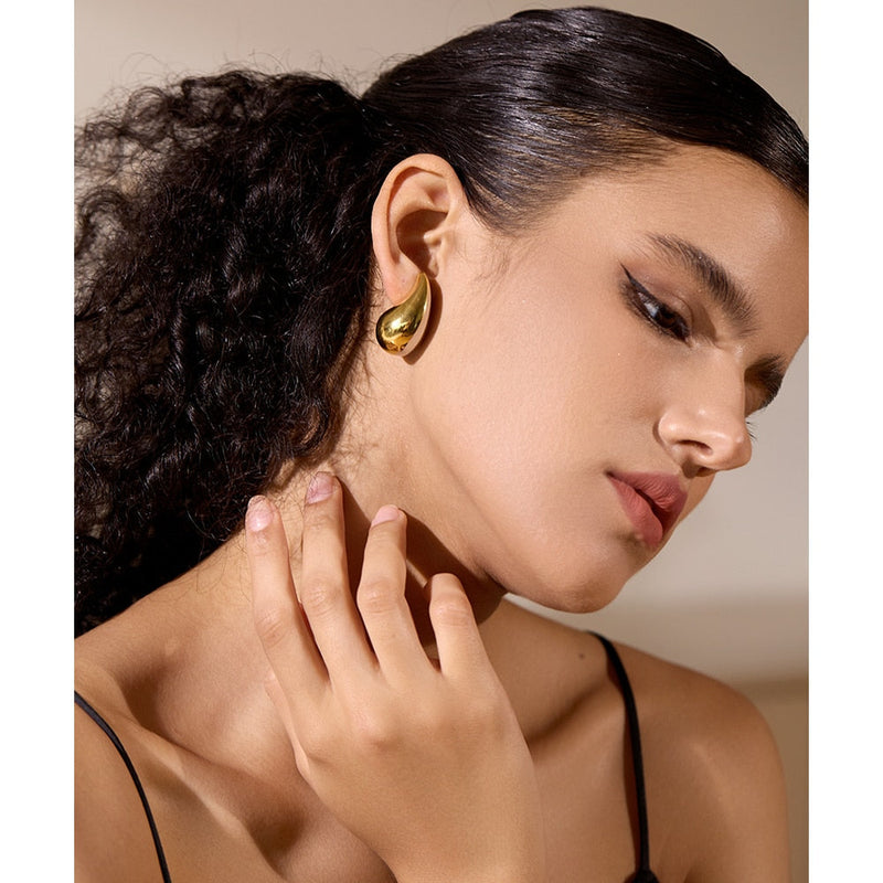 Brinco Gota Banhado a Ouro 18K