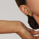 Brinco Asas de Anjo Maximalista com Mix de Banhos