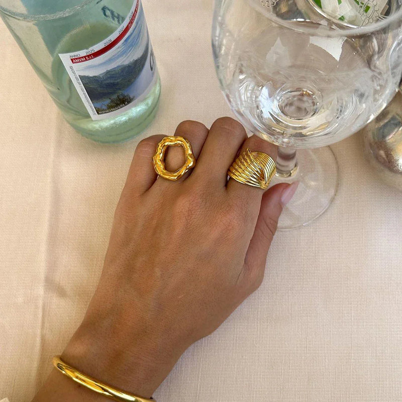 Anel Ajustável Elegante Traços Banhado a Ouro 18K