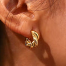 Brinco Argola Pequena Twist Banhado a Ouro 18K